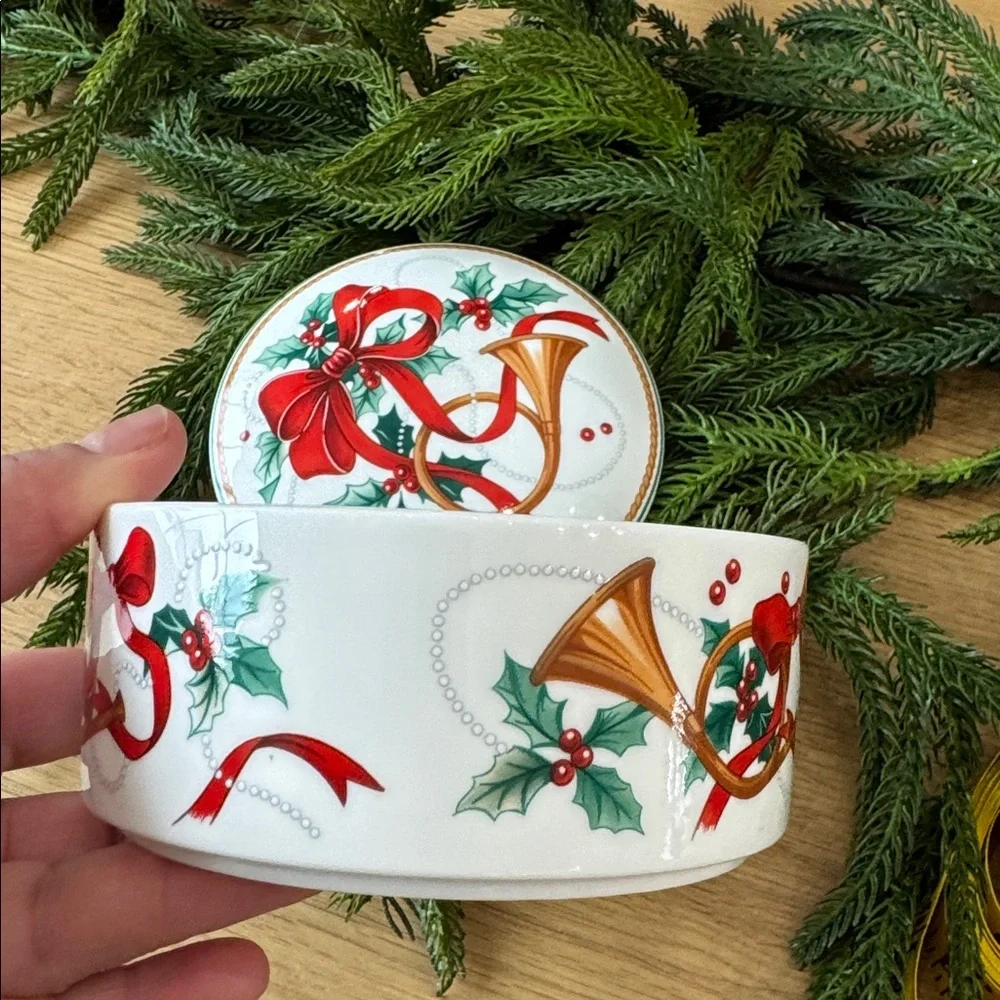 Mikasa Festive Holiday Decorative small jar